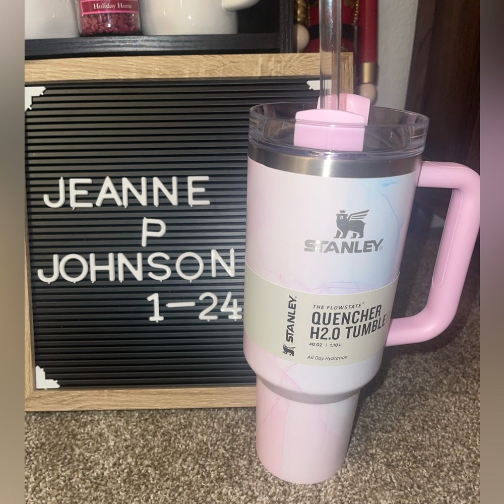 Stanley 40oz Tumbler - Picture 1 of 5